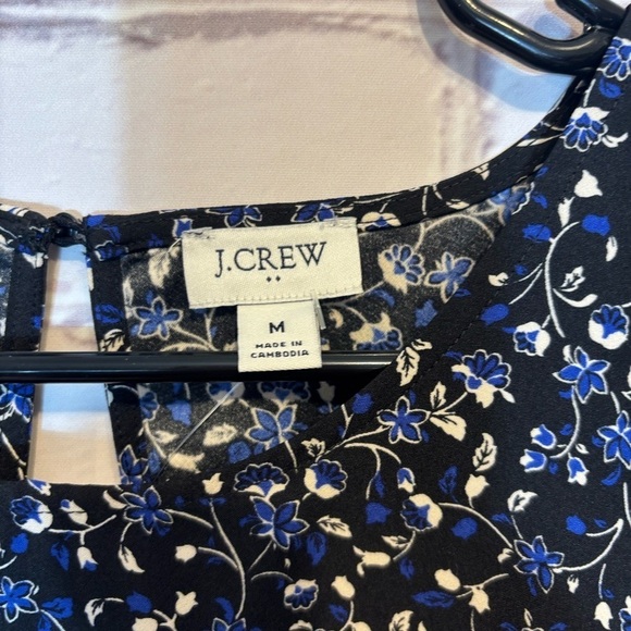 J .Crew Blue Floral Chiffon High Neck Blouse NWT Size Medium - Picture 6 of 8